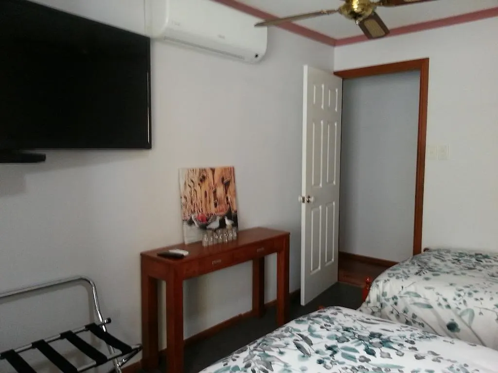 Bed & Breakfast B&B On Sunrise Maryborough
