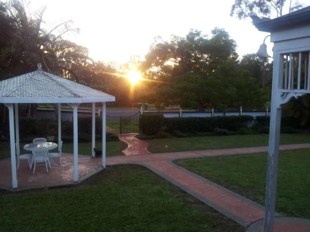B&B On Sunrise Maryborough Bed & Breakfast